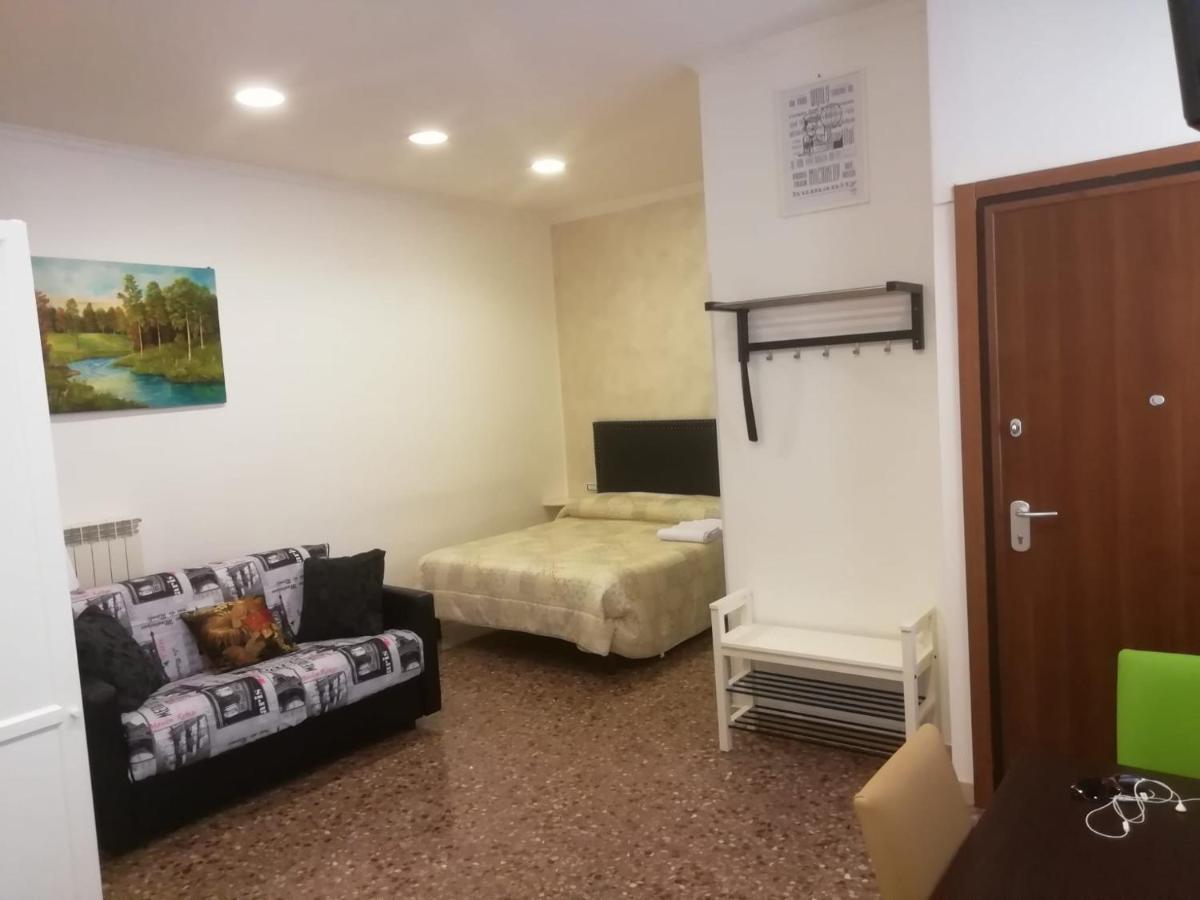 Apartment Urbino 33 Řím Exteriér fotografie
